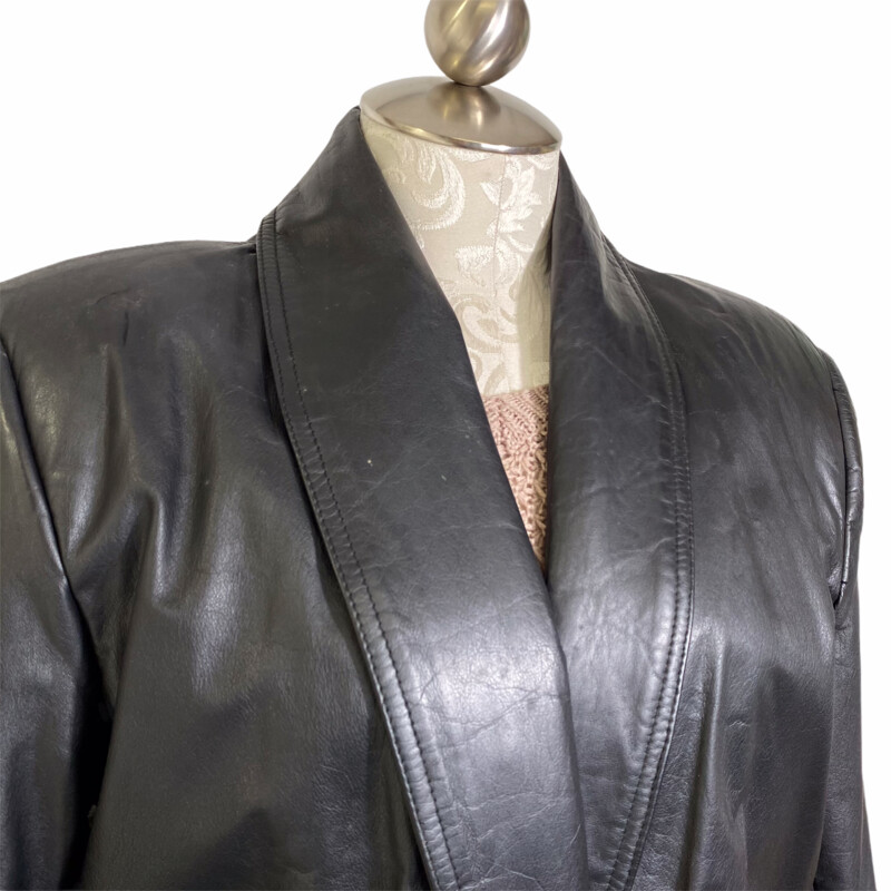100-479 Global Identity L, Black, Size: Small long length button up leather jacket
