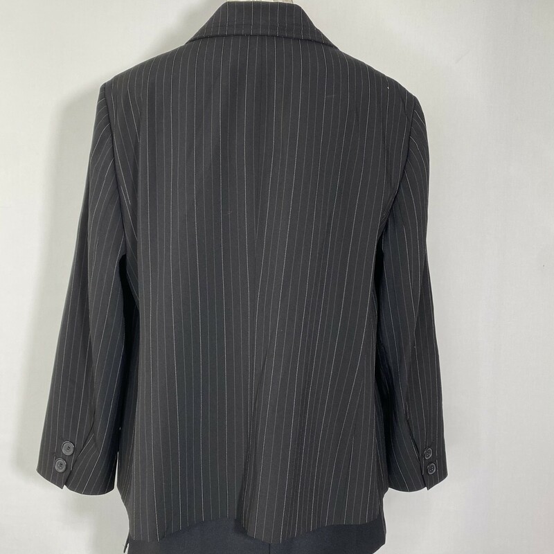 100-307 Jones New York Su, Black, Size: 18 striped blazer and pants set