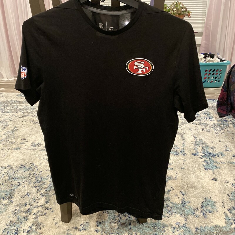 Used condition<br />
Black- size medium-dri-fit<br />
Previous player sticker at tag area<br />
Some light stains; some tiny snags; wrinkled; faded; pilling and fuzz<br />
<br />
<br />
<br />
<br />
#recycledactivewear<br />
#raw4sports<br />
#shopsportz