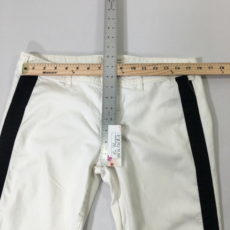 100-847 Life In Progress, White, Size: 30 white jeans with black stripes down both sides 98% cotton 2% spandex  good