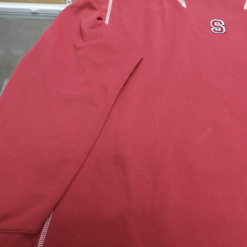 Sanford Cardinals Tostitos Fiesta Bowl Nike Men's ThermaFIT Sweatshirt XL #27382
Rating: (see below) 2 - Great Condition
Team: Stanford Cardinal
Player: N/A
Brand: Nike
Size: XL - Men's(Measured Flat: Across chest 26\", length 30\")
Color: Red
Style: embroidered sweatshirt; FitDRY
Material: 100% Polyester
Condition: 2 - Great Condition - wrinkled; material looks and feels great; clean and crisp; lightly use; few very light stains; some random snags; normal signs of use
Item #: 27382
Shipping: FREE