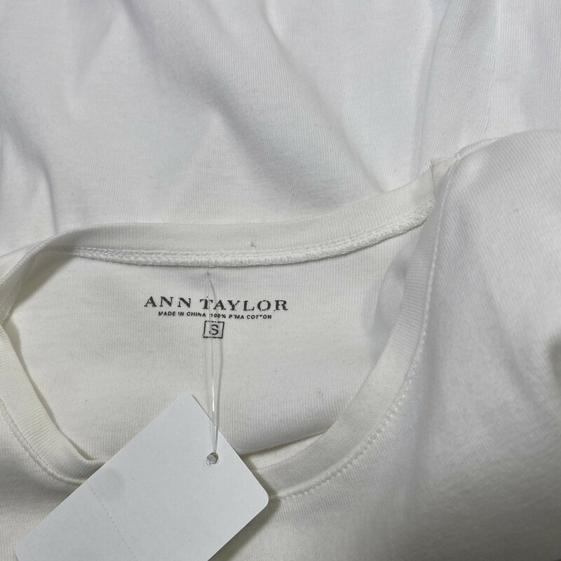100-060 Ann Taylor, White, Size: Small White Crewneck short sleeve x  x