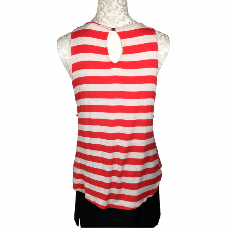 100-557 Motherhood Matern, Red, Size: Small<br />
Red and white striped maternity tank top Rayon/Spandex