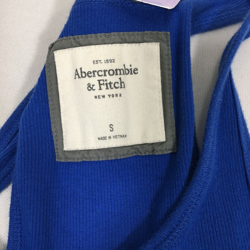 103-189 Abercrombie, Blue, Size: Small<br />
Blue tank top no tag  x