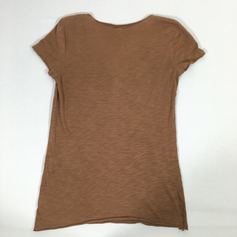 107-033 J Crew, Mustard Size: Xs  T-Shirt with Detailing Around the Neck x