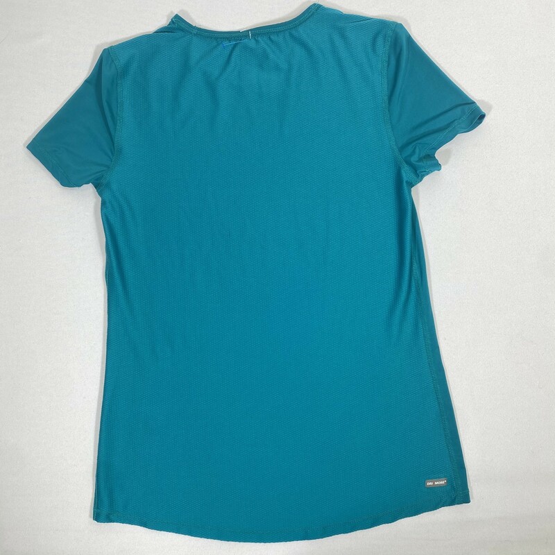 105-042 Danskin, Green, Size: Small green short sleeve semi-fitted shirt 89 Polyester 17 Spandex