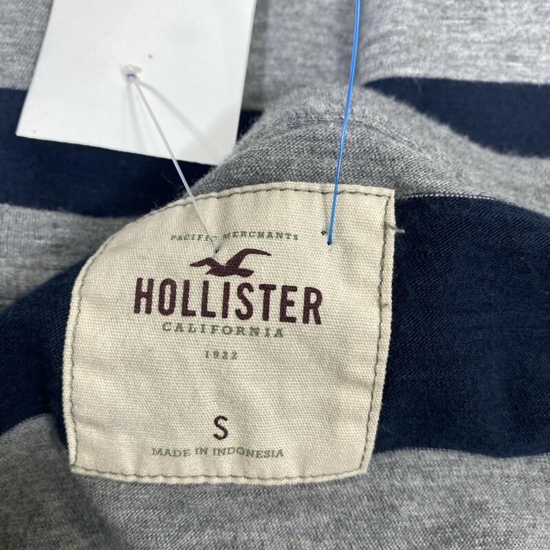 105-120 Hollister, Gray And, Size: Small grey and blue striped short sleeve shirt cotton/modal