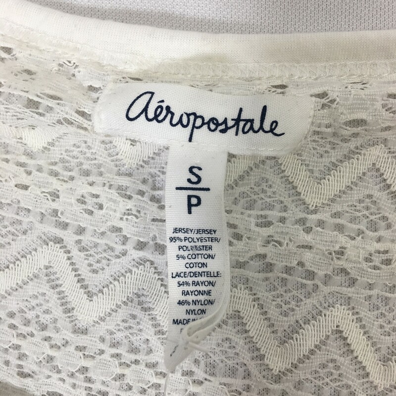 102-098 Aeropostale, White, Size: Small
95% Polyester 5% Cotton