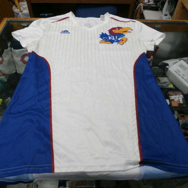 Kansas Jayhawks women's short sleeve shirt white size XS polyester #28714
Rating: (see below) 3- Good Condition
Team: Kansas Jayhawks
Player: Team
Brand: adidas
Size: XS Women's (Measured Flat: across chest 15\", length 23\")
Measured flat: armpit to armpit; top of shoulder to the bottom hem
Color: white
Style: screen pressed brand; embroidered or glued on team logo
Material: 100% Polyester
Condition: 3- Good Condition - wrinkled; minor Pilling and Fuzz; a few small snags;
Item #: 28714
Shipping: FREE