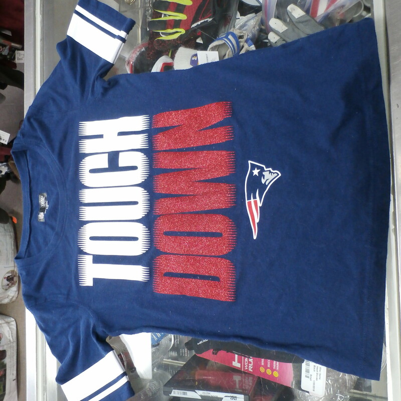 NFL Team Apparel New England Patriots kids shirt blue size M8/10 #29525
Rating: (see below) 2- Great Condition
Team: New England Patriots
Player: Team
Brand: NFL Team Apparel
Size:  Child's  M8/10  (Measured Flat: Across chest 14\"; Length 20\")
Measured Laying Flat: armpit to armpit; top of shoulder to bottom hem
Color: blue
Style: child's screen pressed \"Touch Down\" shirt
Material: 60% Cotton  40% polyester
Condition: 2- Great Condition: wrinkled; minor pilling and fuzz;
Item #: 29525
Shipping: FREE