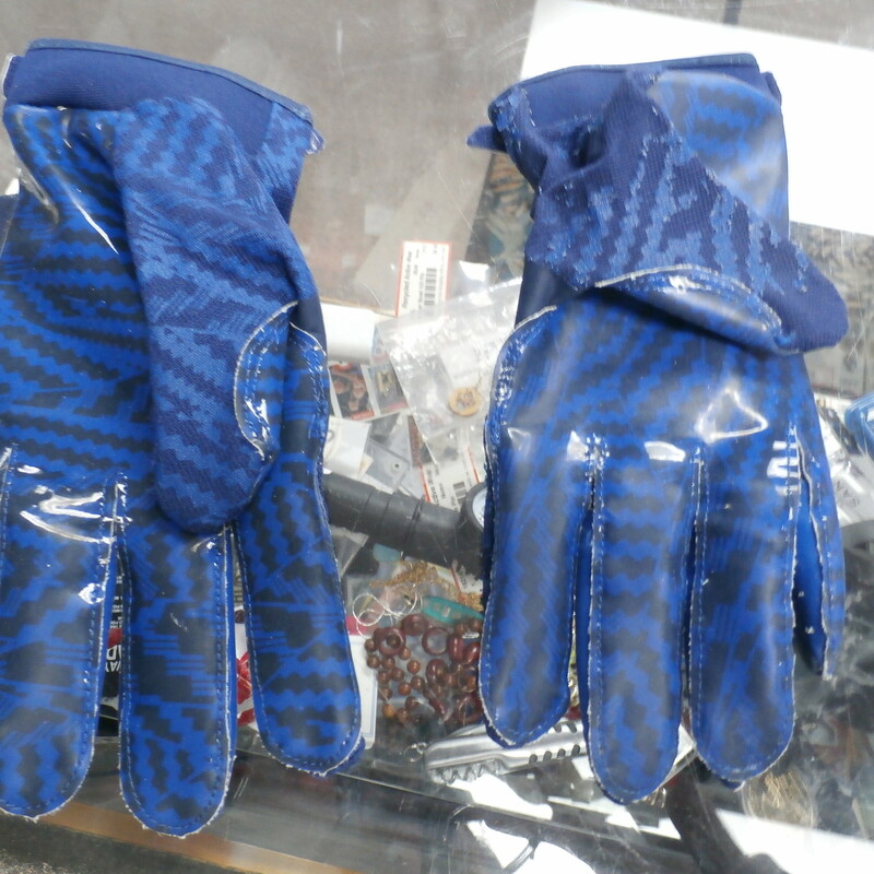 adidas men's NFL football gloves blue size 2XL #29713
Rating: (see below) 3- Good Condition
Team: NFL
Player: Team
Brand: adidas
Size:  men's 2XL
Color: Blue
Style: football gloves
Material: see tag
Condition: 3- Good Condition: wrinkled; normal signs of use; material is flaking off the R glove; the R glove is noticeably more worn than the L glove; tiny loose strings on seams
Item #: 29713
Shipping: FREE