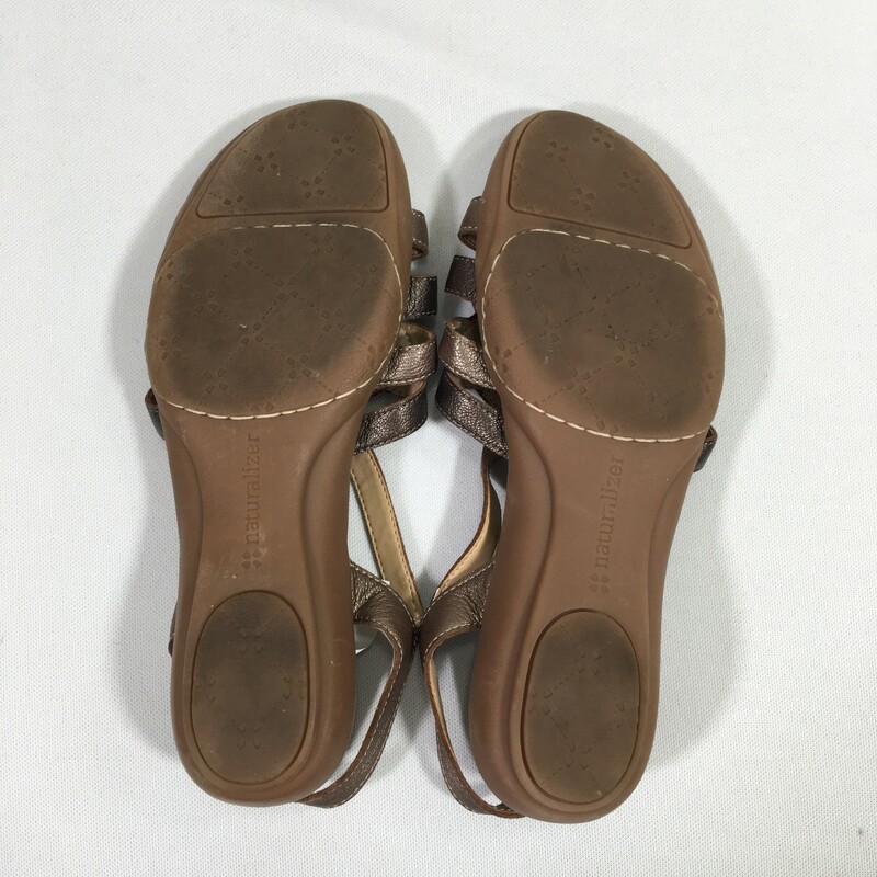 Naturalizer N5 Comfort, Bronze, Size: 7<br />
Strappy sandals