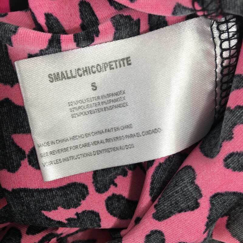125-125 Energie, Pink, Size: Small<br />
cheetah print black and pink leggings 100% polyester  good