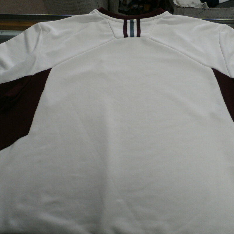 adidas Men's Texas State long sleeve crew neck pullover size XL white #31225
Rating: (see below) 4- Fair Condition
Team: Texas State Bobcats
Player: Team
Brand: adidas
Size: Men's  XL- (Measured Flat: Across chest 23\"; Length 30\")
Measured Flat: underarm to underarm; top of shoulder to bottom hem
Color: white
Style:  long sleeve crew neck embroidered
Material:  100% Polyester
Condition: 4- Fair Condition: wrinkled; pilling and fuzz; item has some discoloration; item is stretched from use; there are a few small stains throughout the item;
Item #: 31225
Shipping: FREE