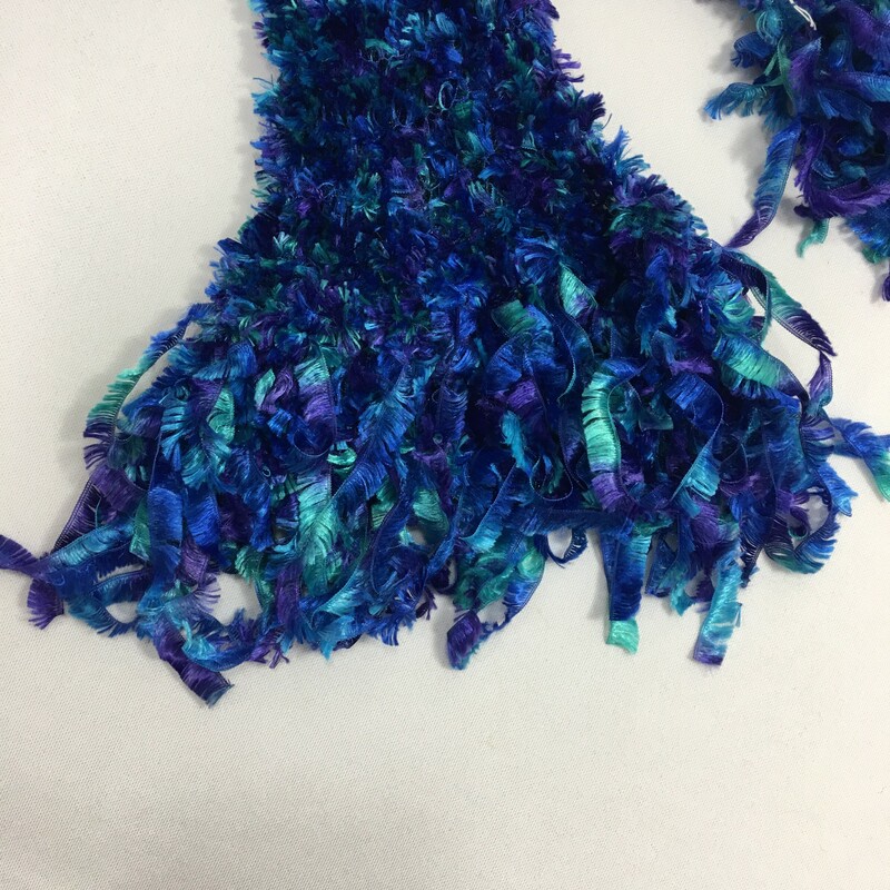 125-164 No Tag, Blue, Size: Scarves fluffy different shades of blue scarf no tag  good
