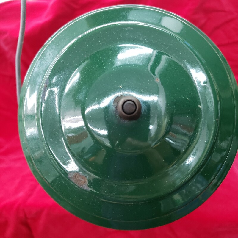 Vtg Coleman Lantern, Green, Size: 220f