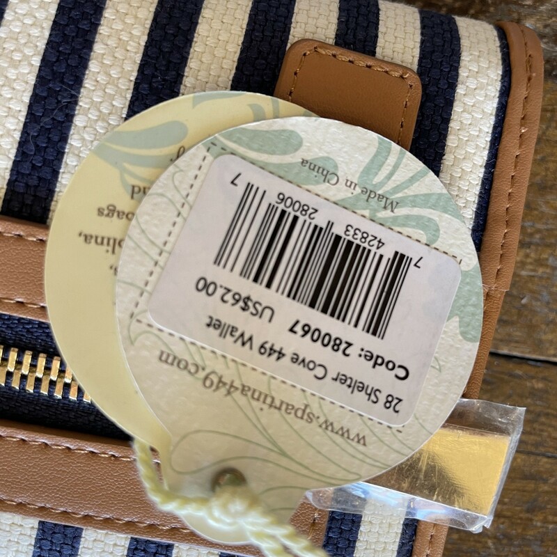 NEW Spartina Shelter Cove,<br />
Navy, white, pink, green, mustard<br />
Size: 8 wide x 4.5 high<br />
Natural linen and genuine leather<br />
RETAIL PRICE: $62.00