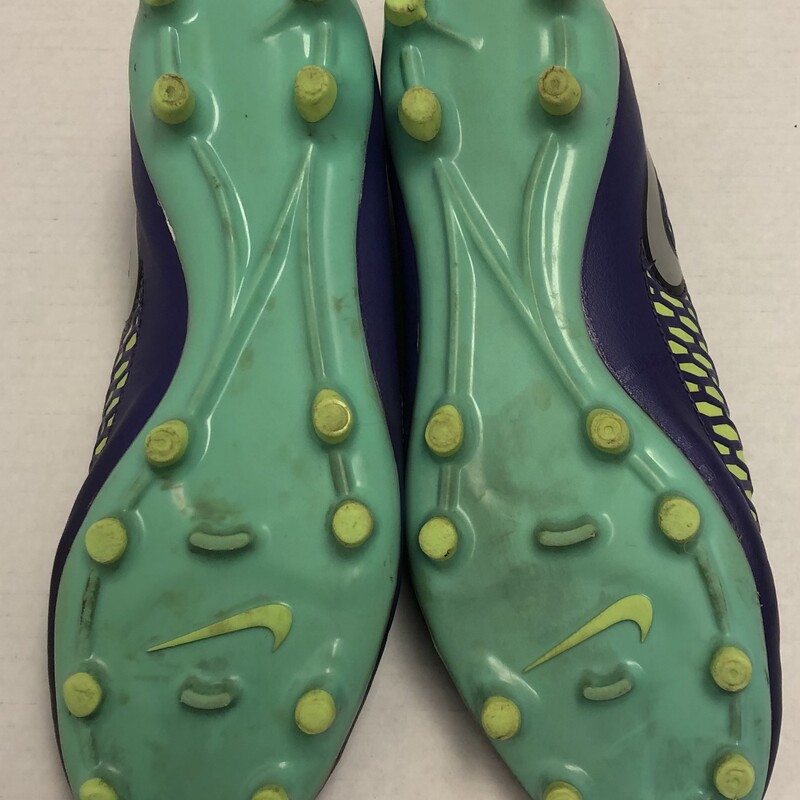 Nike Soccer Shoes, Purple, Size: 9Y