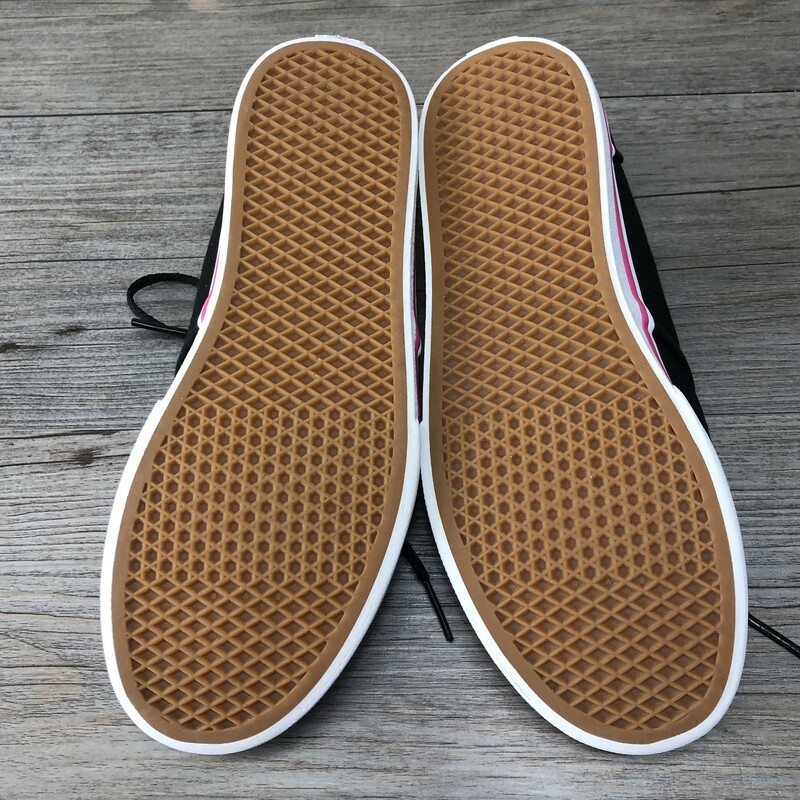 Vans Shoes, Black, Size: 4Y
Great Condition