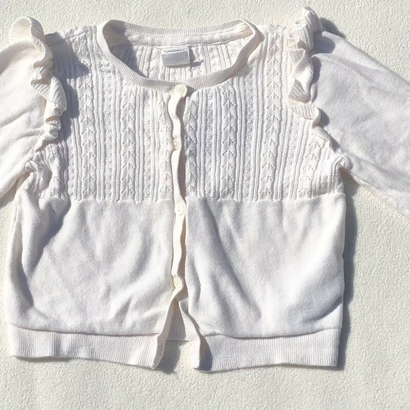 Baby Gap Cardigan, Biege, Size: 4Y
Stain On The Sleeves