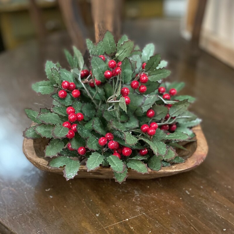 Beautiful holly half sphere features fabric leaves, foam berries and flocked with glitter is perfect for a wintry finish. Makes a perfect bowl filler, on a candle stick, or just on its own for a perfect touch  It measures 10 inches across