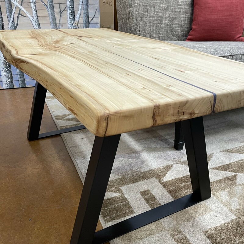 Reclaimed Wood with Epoxy Coffee Table

Size: 47L x 25W x 20H
