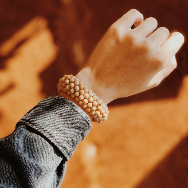 Adorable beaded bracelets perfect for stacking!
Available in Camel and Blush
