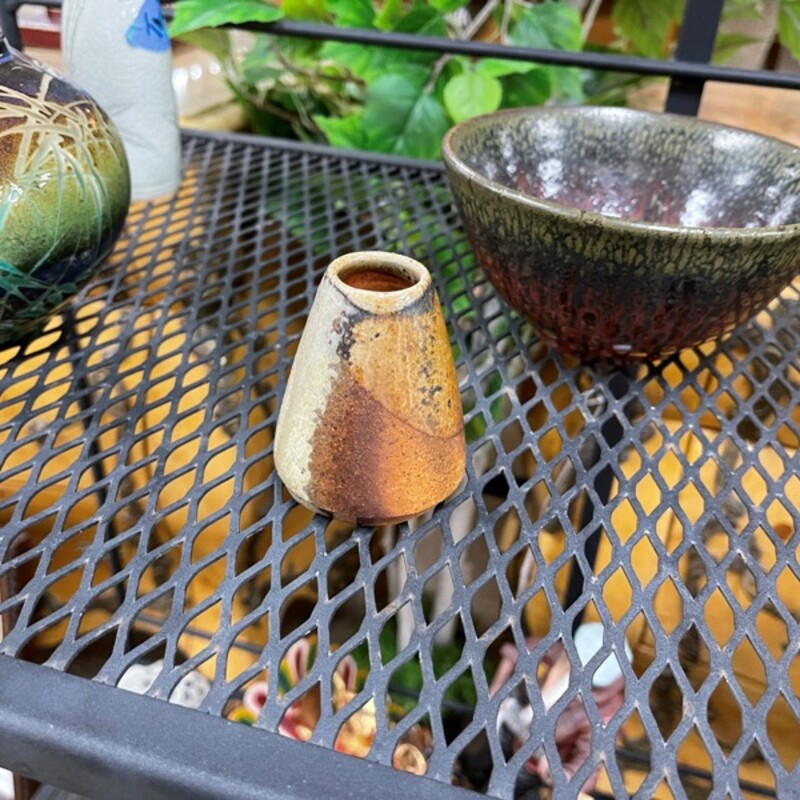 Handmade Japanese Pottery Bud Vase, Size: 3