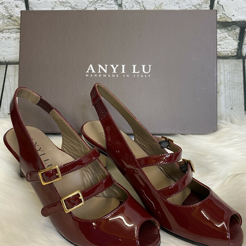 Anyi Lu, Crimson, Size: 35