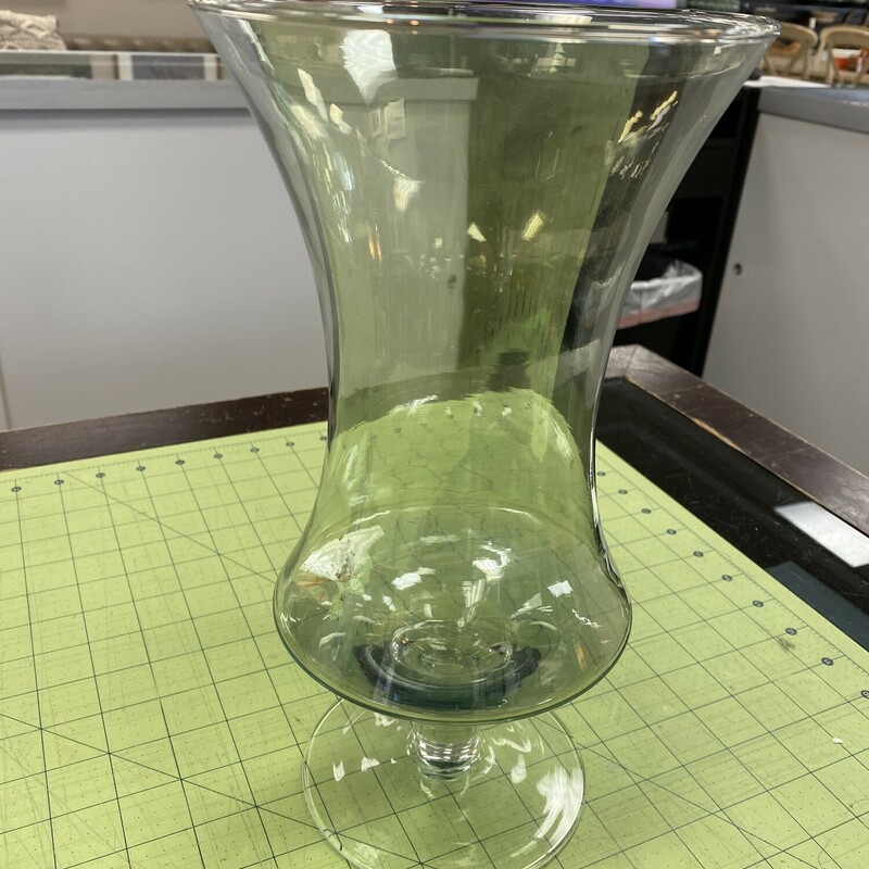 Pedestal Iridescent Glass, None, Size: 12 Inch