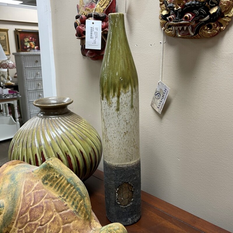 Tall Green Vase, Size: 21 Tall
