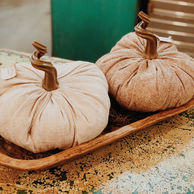 These adorable linen pumpkins measure 11 inches in diameter. Perfect for decorating any table space for fall! Available in light linen and dark linen!
