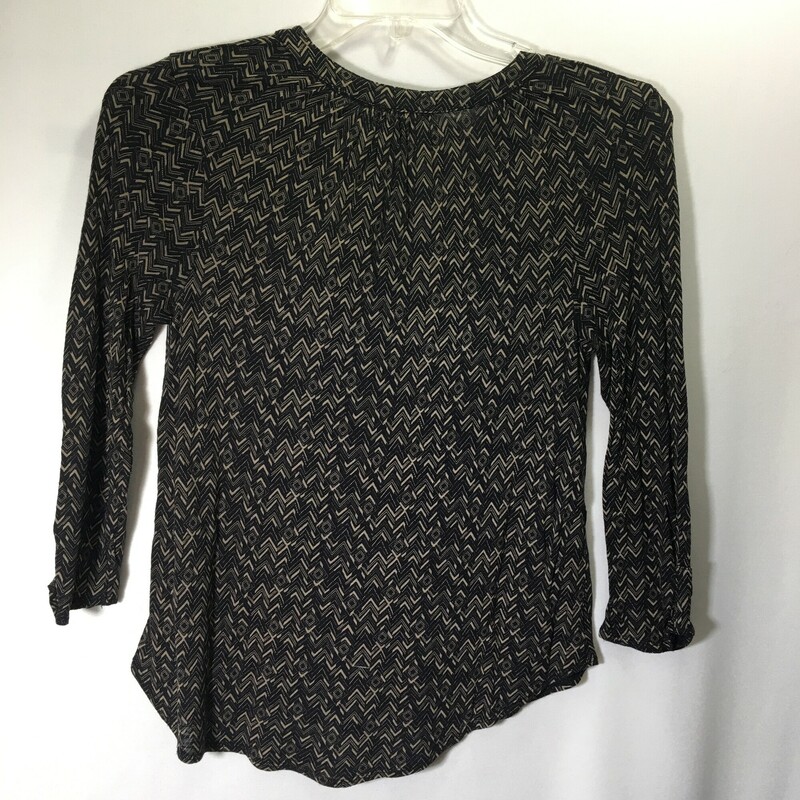 Cotton Blend Long Sleeve, Black, Size: Small<br />
Lucky Brand pullover Beign color pattern print motif previously owned
