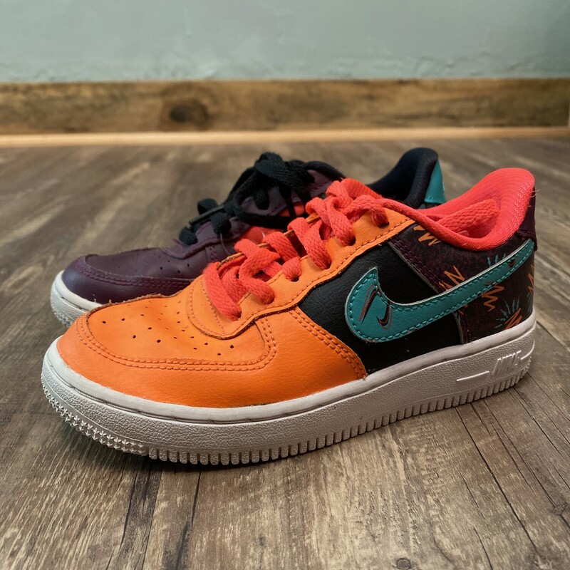 Nike Airforce 1 LV8 GS, Multi, Size: Shoes 12<br />
What's the 90's?