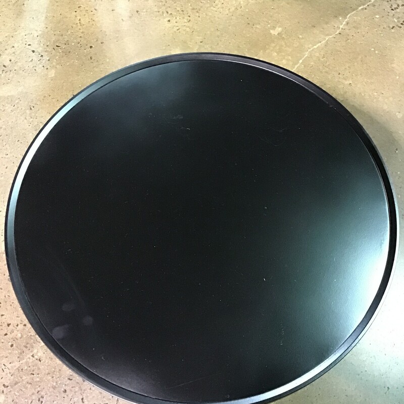 This black round metal accent table would be perfect in between 2 chairs, next to a sofa or as a bedside table. It is painted black and in excellent condition!
Dimensions are 22 in x 24 in