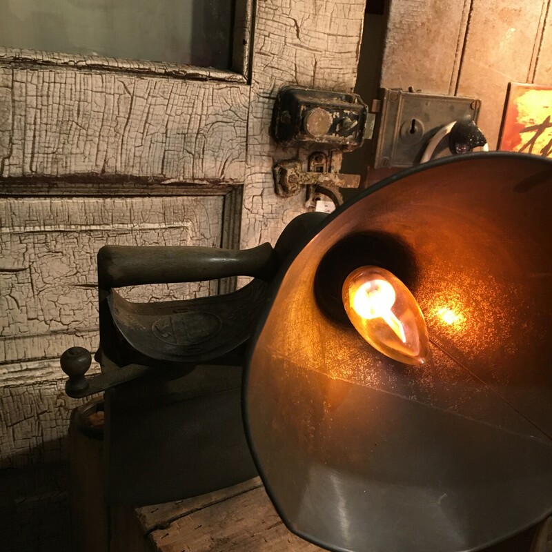 Steam Iron Lamp