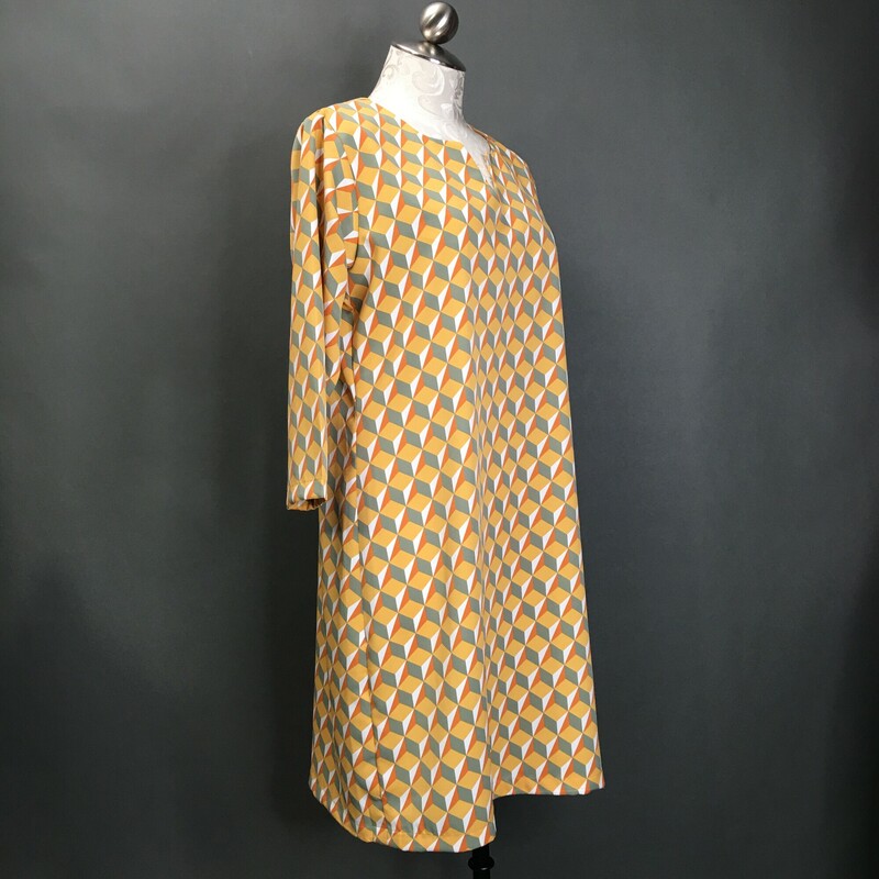 Laura Estrada, Pattern, Size: M. Laura Estrada, Pattern, Size: M sleeveless ,55% polyester / 45% rayon  round neck .Geometric pattern print inmustard, light grey,, brown and black. This is a light pull over, cute unlined dress. This dress falls just on the knees (pending height), and is a probable fit for size 8-10. Please see the measurements. There are no material tags. Great fun travel dress! Columbian designer Laura Estrada is exclusive to L'Unique Boutique in CT. This dress is one of a kind!