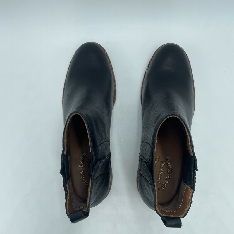 Korkease Mindo Ankle, Black, Size: 7.5

condition: PRISTINE. Never worn

current online retail: $220