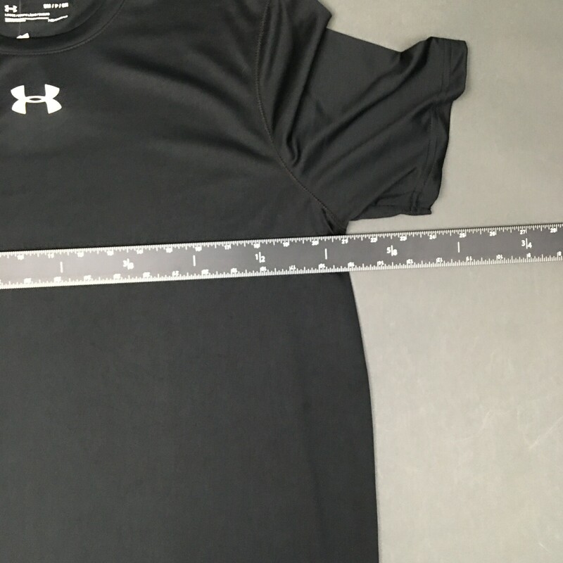 short Sleeves, Black, Size: Petite,SM, Under Armour Heat Gear