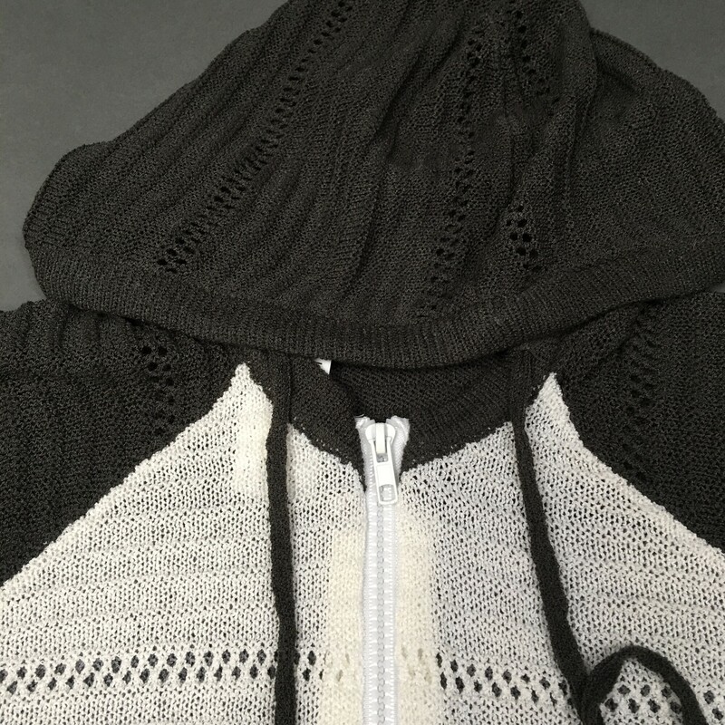 Black Grey Off white and white pattern light  knit hoodie, no tag, zipper front