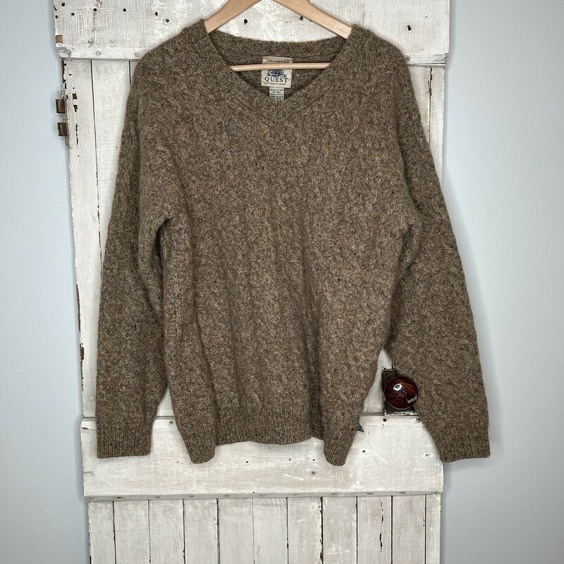 Vtg Quest Wool Sweater