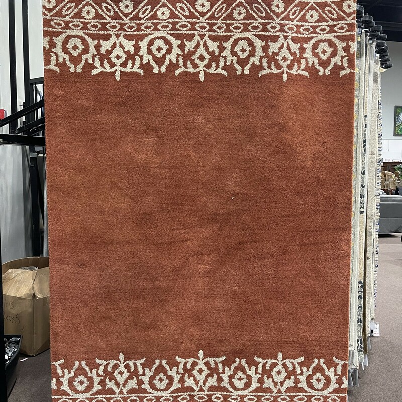 M. Fields MF-092A
Brand New Area Rug 5x8
Call store for details