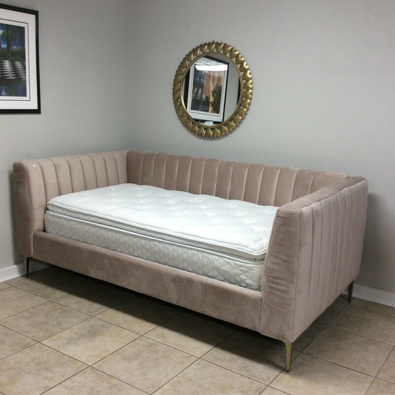 Twin Daybed W/Mattress