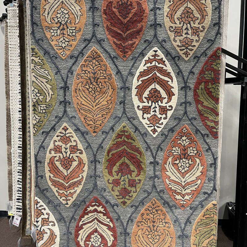 Resonant RS-775A<br />
Brand New Area Rug 5x8<br />
Call store for details