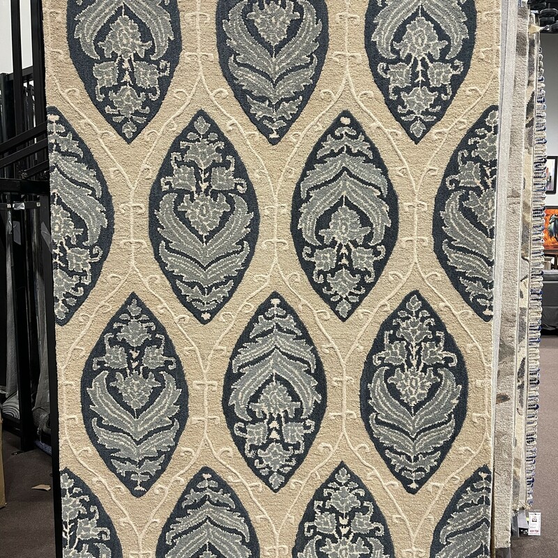 Resonant RS-773A<br />
Brand New Area Rug 5x8<br />
Call store for details