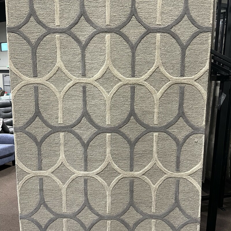 Caterine CE-9653<br />
Brand New Area Rug 5x8<br />
Call store for details