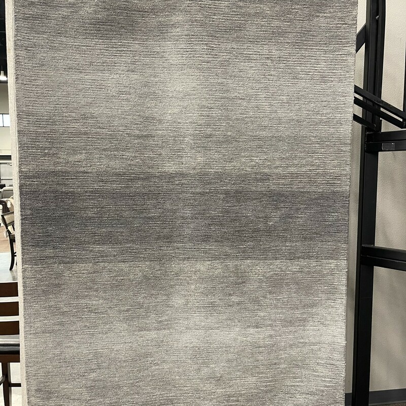 Dune DUN-106<br />
Brand New Area Rug 5x8<br />
Call store for details