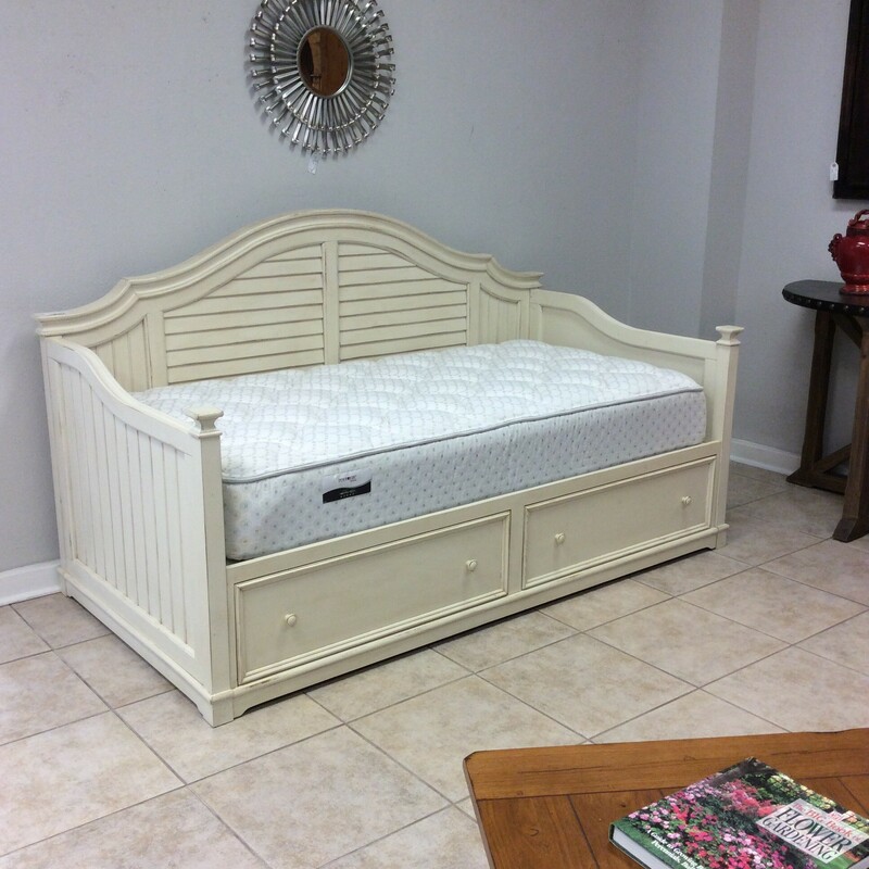 Paula Dean Daybed