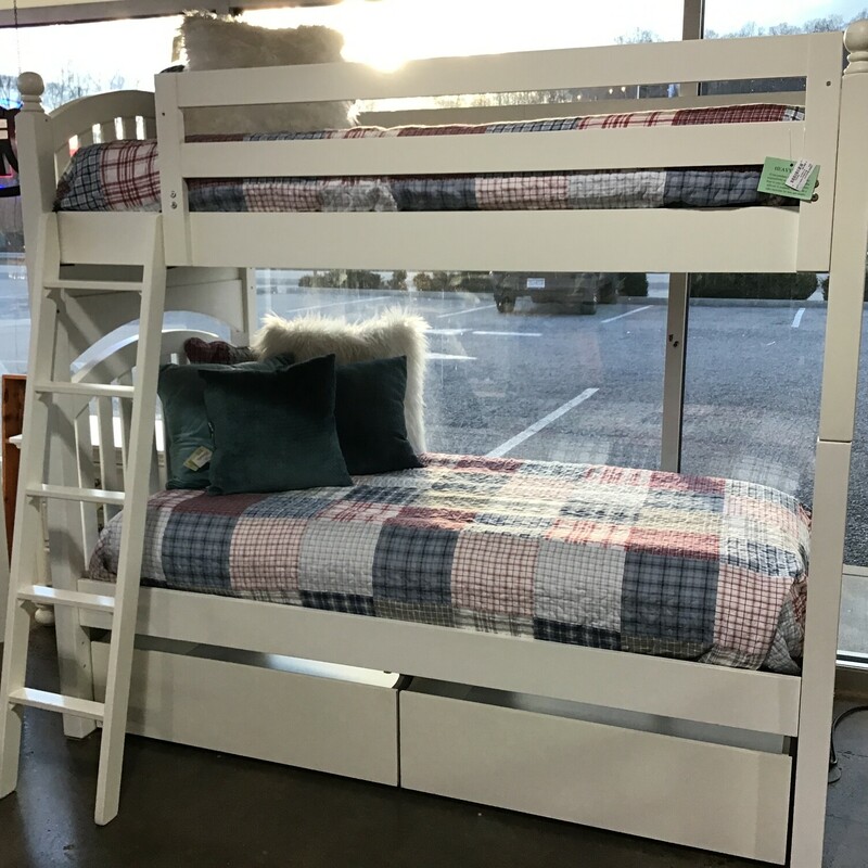 BunkBeds With 2 Lg Drawer
