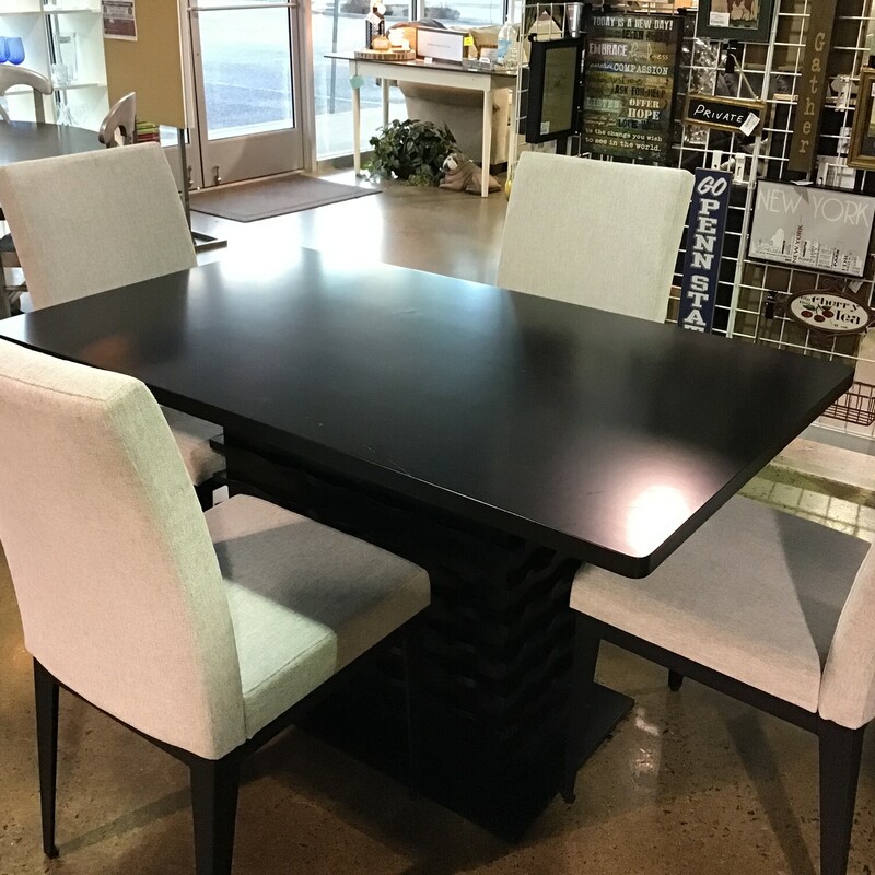 Dining Table & 4 Chairs